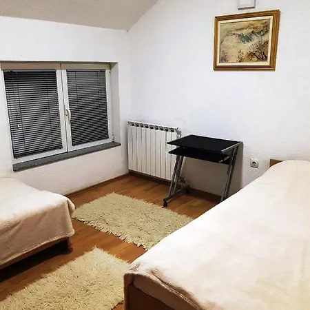 Apartman Elena Apartment *